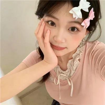弱比少男闯女校封面